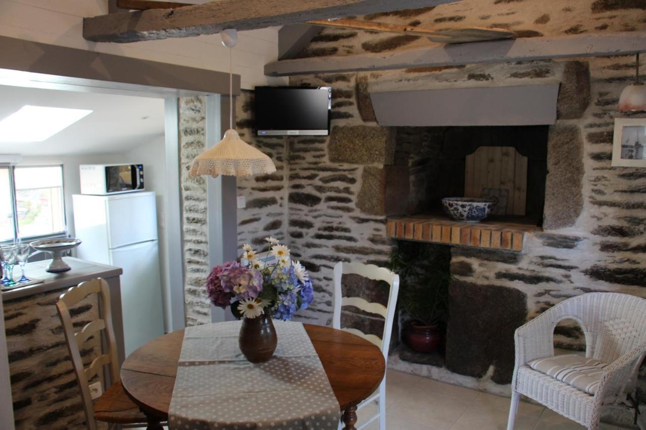 Auberge De Keringar 르 꽁께 외부 사진